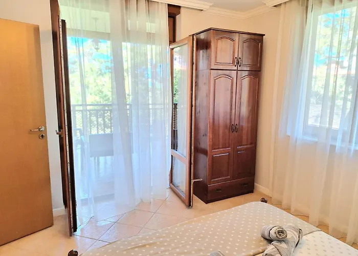 Marina Forest Апартамент *