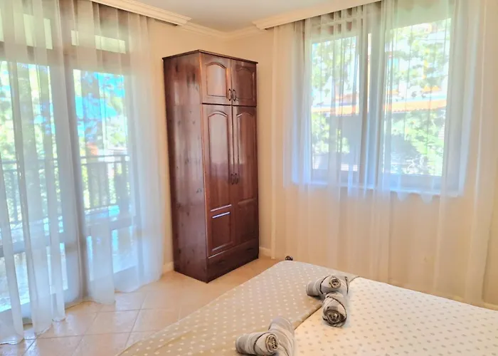 Апартамент Marina Forest Созопол